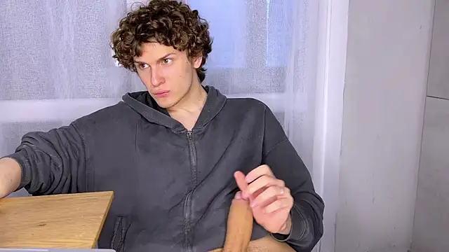 alyx garden online show from 04-06-26, 04:19