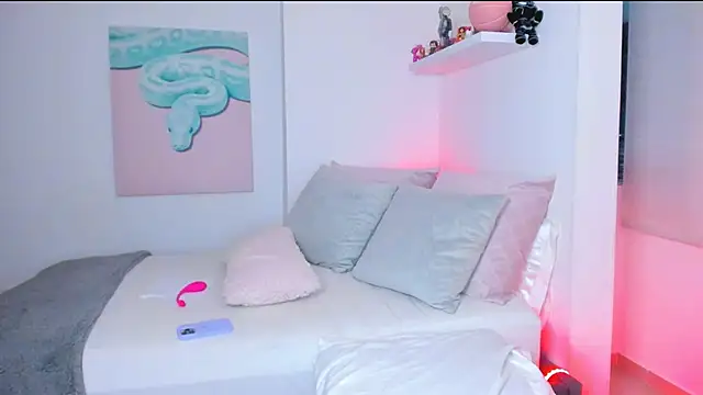 Snapshot of Alexis_Rosse chatting on 12-19-24, 03:07 Alexis Rosse online show from 12-19-24, 03:07