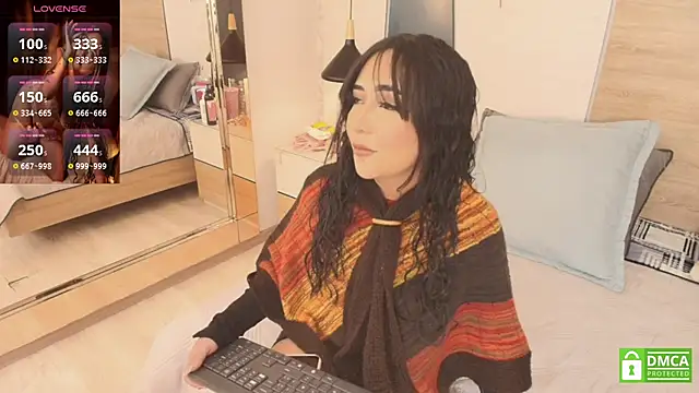 Megansttein  online show from 11-09-25, 07:12