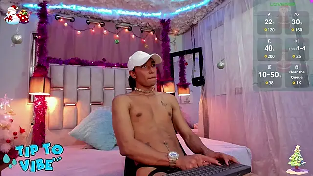 Snapshot of Nathan_Smith_ chatting on 12-19-24, 07:40 Nathan Smith  online show from 12-19-24, 07:40