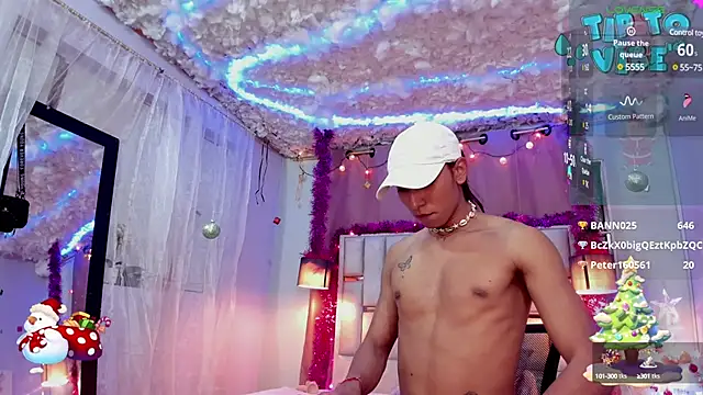 Snapshot of Nathan_Smith_ chatting on 12-22-24, 10:58 Nathan Smith  online show from 12-22-24, 10:58