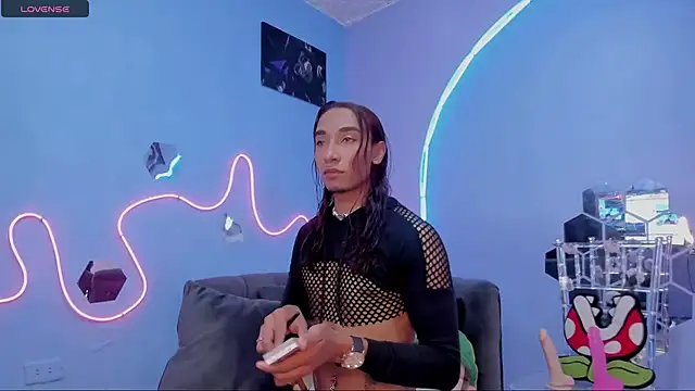 Snapshot of Nathan_Smith_ chatting on 01-17-25, 07:38 Nathan Smith  online show from 01-17-25, 07:38