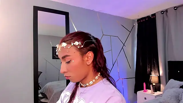 Snapshot of Nathan_Smith_ chatting on 01-21-25, 07:39 Nathan Smith  online show from 01-21-25, 07:39