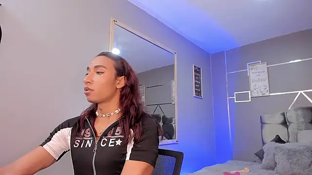 Snapshot of Nathan_Smith_ chatting on 02-12-25, 07:56 Nathan Smith  online show from 02-12-25, 07:56