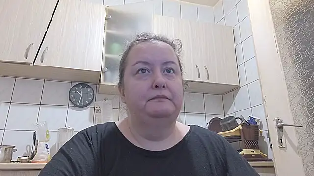 Snapshot of melissaBlessing chatting on 01-18-25, 06:34 melissaBlessing online show from 01-18-25, 06:34