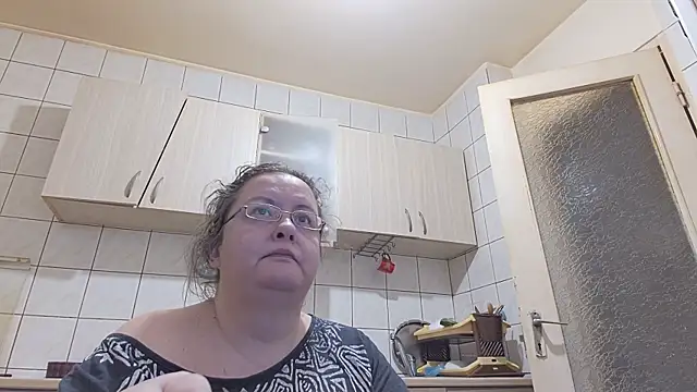 Snapshot of melissaBlessing chatting on 02-18-25, 03:53 melissaBlessing online show from 02-18-25, 03:53