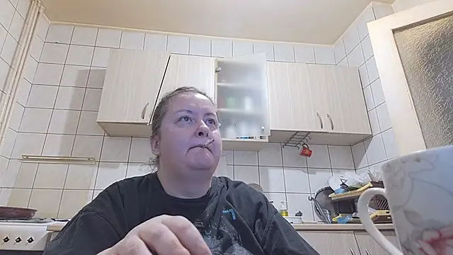 Snapshot of melissaBlessing chatting on 02-19-25, 05:49 melissaBlessing online show from 02-19-25, 05:49