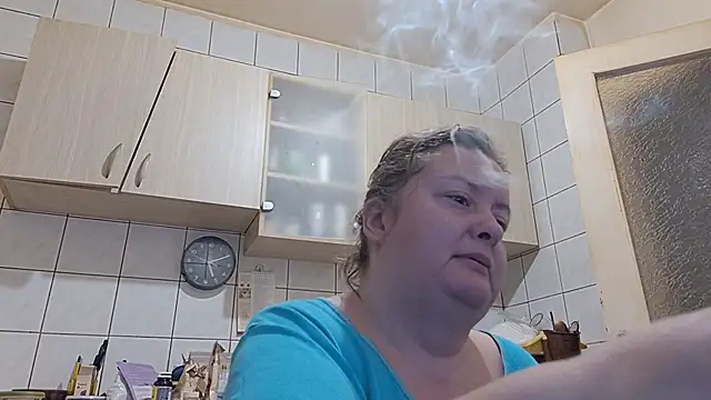 Snapshot of melissaBlessing chatting on 10-05-25, 02:10 melissaBlessing online show from 10-05-25, 02:10