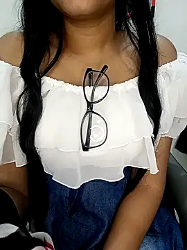 Snapshot of Lovely_mam444 chatting on 12-14-24, 12:55 Lovely mam444 online show from 12-14-24, 12:55