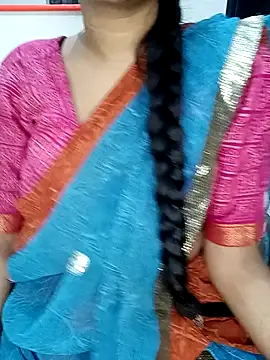 Snapshot of Lovely_mam444 chatting on 12-28-24, 02:32 Lovely mam444 online show from 12-28-24, 02:32