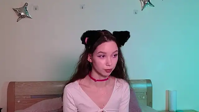 Snapshot of katycrown chatting on 01-26-25, 07:32 katycrown online show from 01-26-25, 07:32