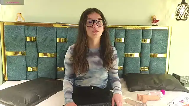 lilimini032 online show from 02-24-25, 07:09