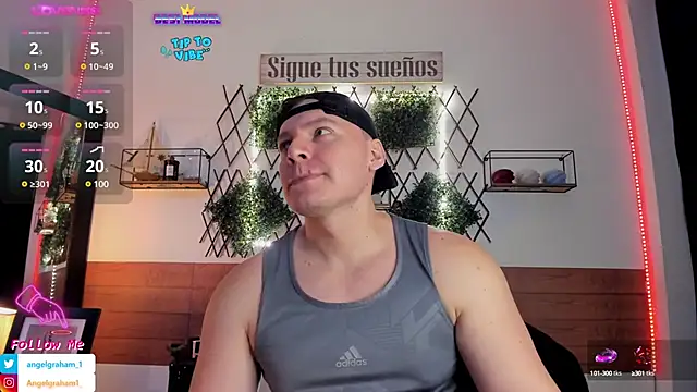 Snapshot of Angelgraham_1 chatting on 03-10-25, 05:18 Angelgraham 1 online show from 03-10-25, 05:18