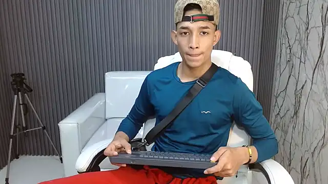 jose sexycumm online show from 09-08-25, 07:13