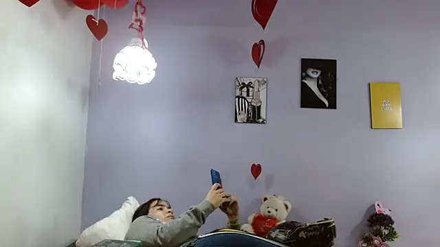 Snapshot of Kimandyuk chatting on 02-22-25, 07:03 Kimandyuk online show from 02-22-25, 07:03