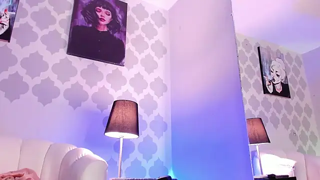 GabyPetit online show from 04-24-26, 07:49