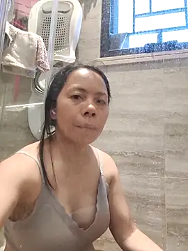 doggiepossession online show from 11-17-25, 05:13