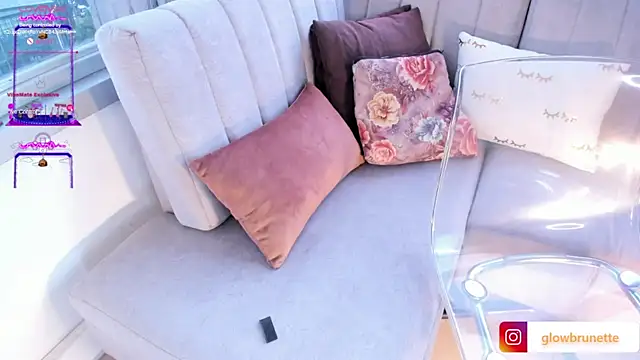 Snapshot of Megan_Lim chatting on 03-07-25, 01:07 Megan Lim online show from 03-07-25, 01:07