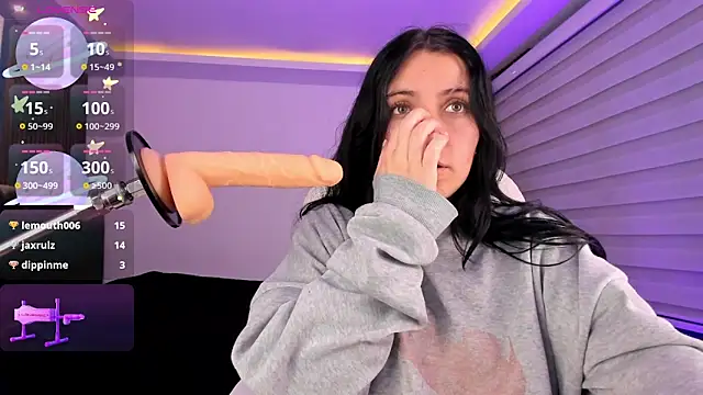 Lucy Smith2 online show from 12-14-24, 08:02