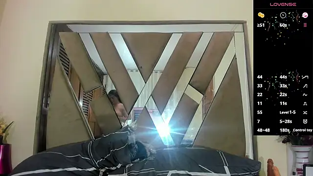 LILITH TORRES1 online show from 01-12-25, 12:49