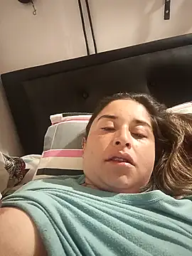 Snapshot of yajahil chatting on 01-20-25, 01:28 yajahil online show from 01-20-25, 01:28