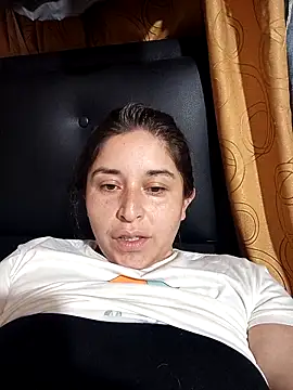 Snapshot of yajahil chatting on 10-26-25, 05:02 yajahil online show from 10-26-25, 05:02