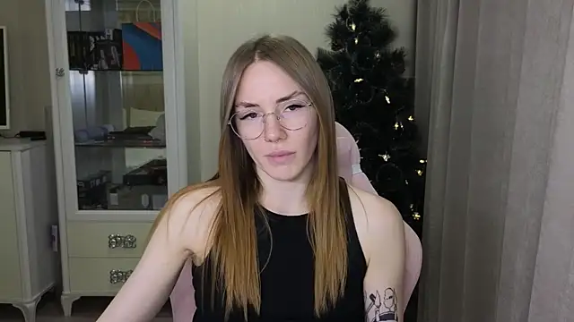 Snapshot of littlevildevil chatting on 12-12-24, 02:22 littlevildevil online show from 12-12-24, 02:22