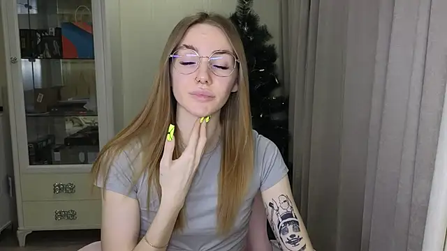 Snapshot of littlevildevil chatting on 12-27-24, 11:39 littlevildevil online show from 12-27-24, 11:39