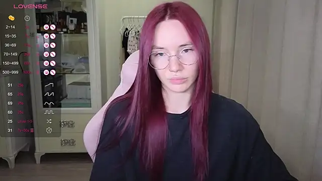 Snapshot of littlevildevil chatting on 09-09-25, 11:10 littlevildevil online show from 09-09-25, 11:10