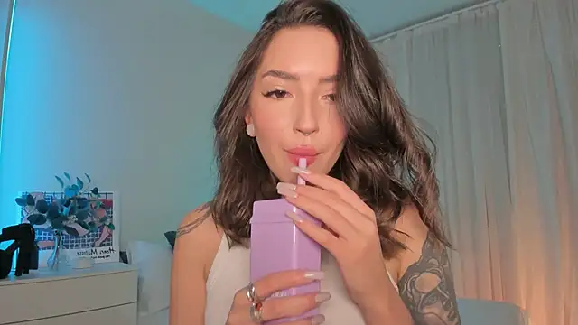 Oh My Dianee online show from 10-01-25, 07:14