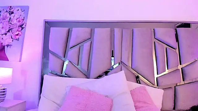 Snapshot of _lanna_jhonson_ chatting on 12-29-24, 12:23 lanna jhonson online show from 12-29-24, 12:23