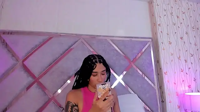 Snapshot of _lanna_jhonson_ chatting on 03-01-25, 12:01 lanna jhonson online show from 03-01-25, 12:01