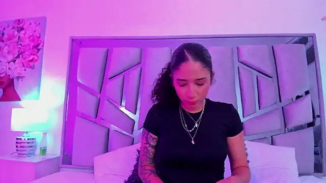 Snapshot of _lanna_jhonson_ chatting on 03-22-25, 12:04 lanna jhonson online show from 03-22-25, 12:04