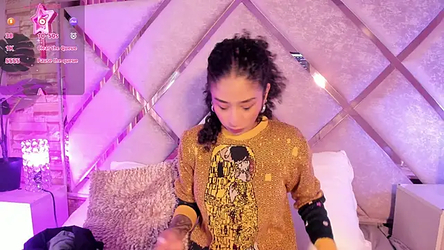 Snapshot of _lanna_jhonson_ chatting on 10-18-25, 12:35 lanna jhonson online show from 10-18-25, 12:35