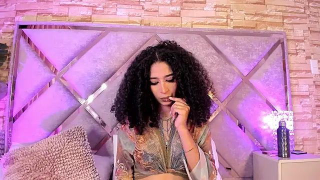  lanna jhonson  online show from 11-06-25, 03:40