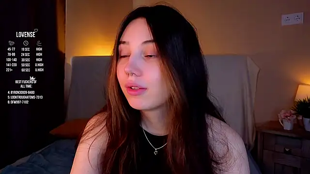 GillianDowdey online show from 09-23-25, 02:47