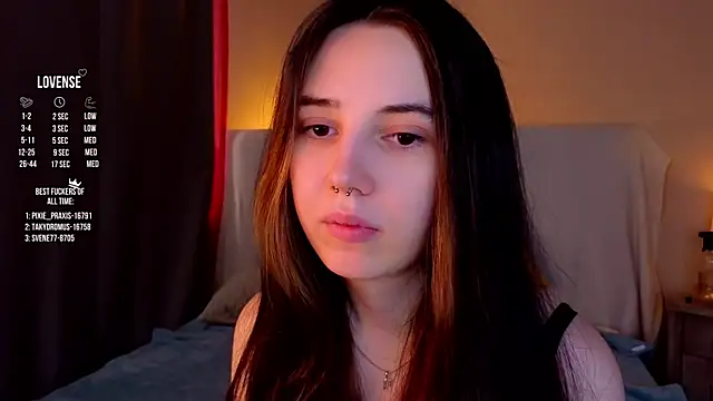 GillianDowdey online show from 09-24-25, 02:37