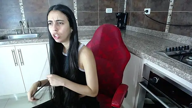 Snapshot of anna_alvarez chatting on 01-24-25, 11:48 anna alvarez online show from 01-24-25, 11:48