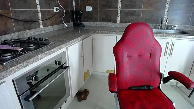 Snapshot of anna_alvarez chatting on 02-25-25, 05:04 anna alvarez online show from 02-25-25, 05:04