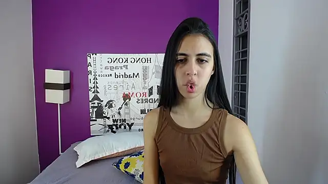 Snapshot of anna_alvarez chatting on 03-06-25, 10:20 anna alvarez online show from 03-06-25, 10:20