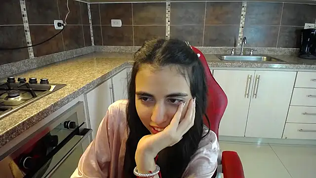 Snapshot of anna_alvarez chatting on 03-20-25, 01:59 anna alvarez online show from 03-20-25, 01:59