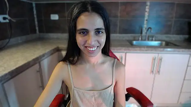 Snapshot of anna_alvarez chatting on 10-27-25, 12:20 anna alvarez online show from 10-27-25, 12:20