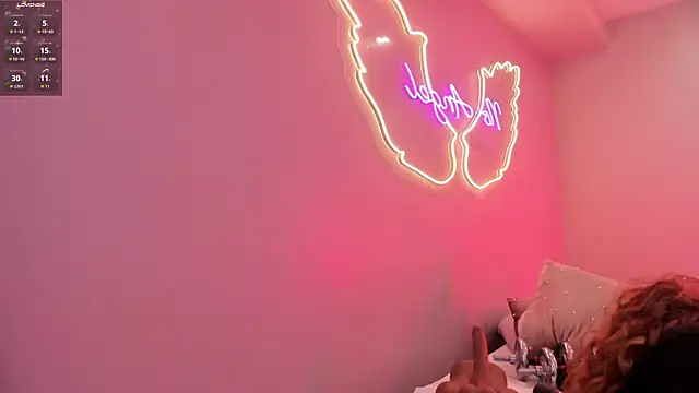 Snapshot of Ninna_monroe_ chatting on 10-07-25, 04:15 Ninna monroe online show from 10-07-25, 04:15