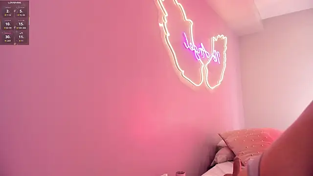 Snapshot of Ninna_monroe_ chatting on 10-22-25, 04:07 Ninna monroe online show from 10-22-25, 04:07