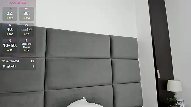 Lizz Luna online show from 02-15-25, 05:39