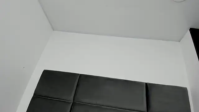 Lizz Luna online show from 10-14-25, 02:18