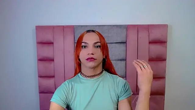 Snapshot of MichellMejia chatting on 12-04-24, 01:09 MichellMejia online show from 12-04-24, 01:09