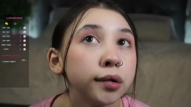 Snapshot of AislyEmbury chatting on 02-01-25, 10:23 AislyEmbury online show from 02-01-25, 10:23