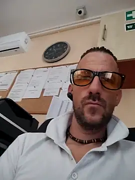 Snapshot of Inkazulu chatting on 09-20-25, 08:37 Inkazulu online show from 09-20-25, 08:37