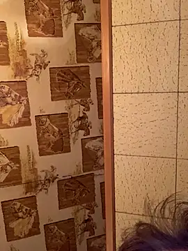 Snapshot of Tonybaloney1972 chatting on 12-22-25, 05:26 Tonybaloney1972 online show from 12-22-25, 05:26